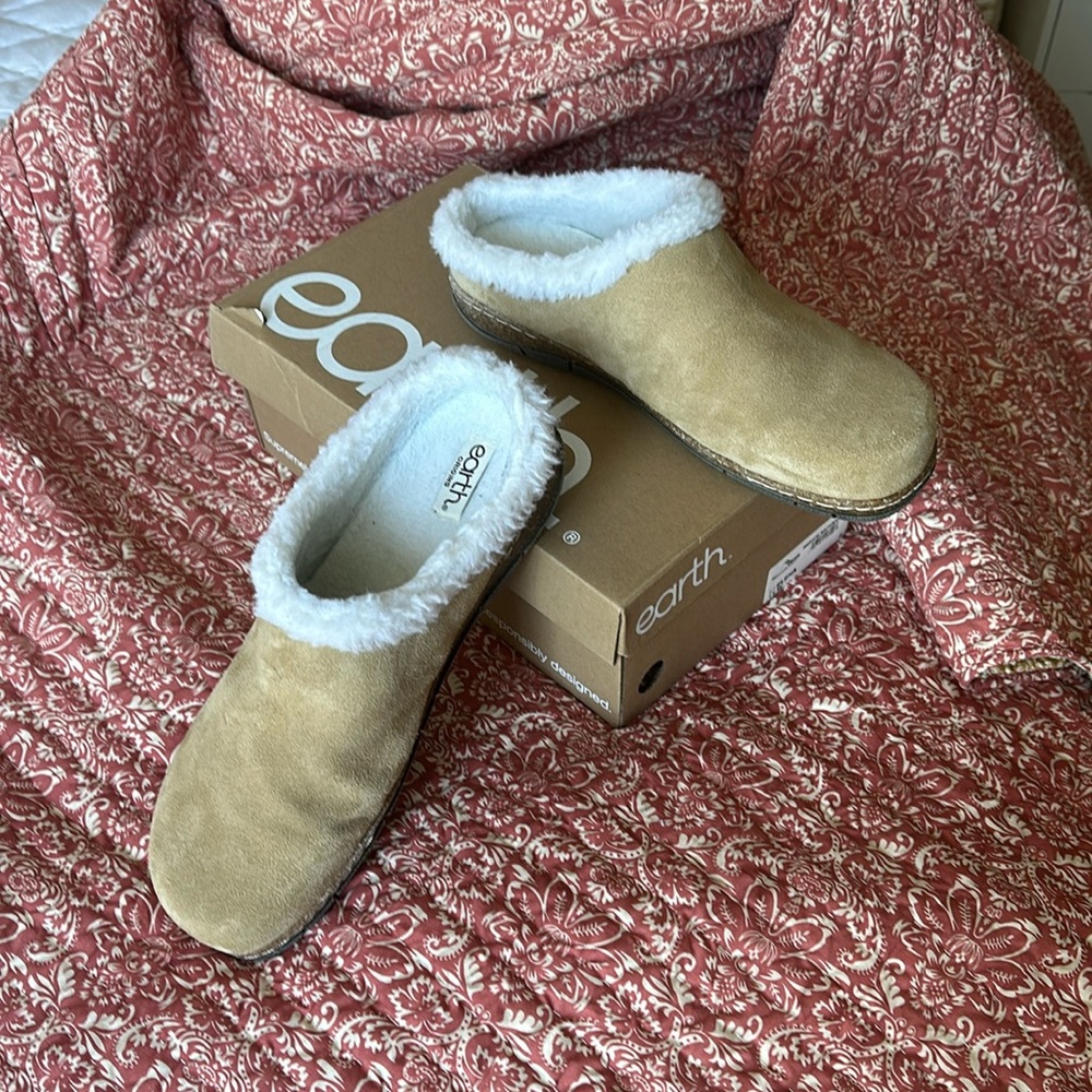 Suede Earth Slippers